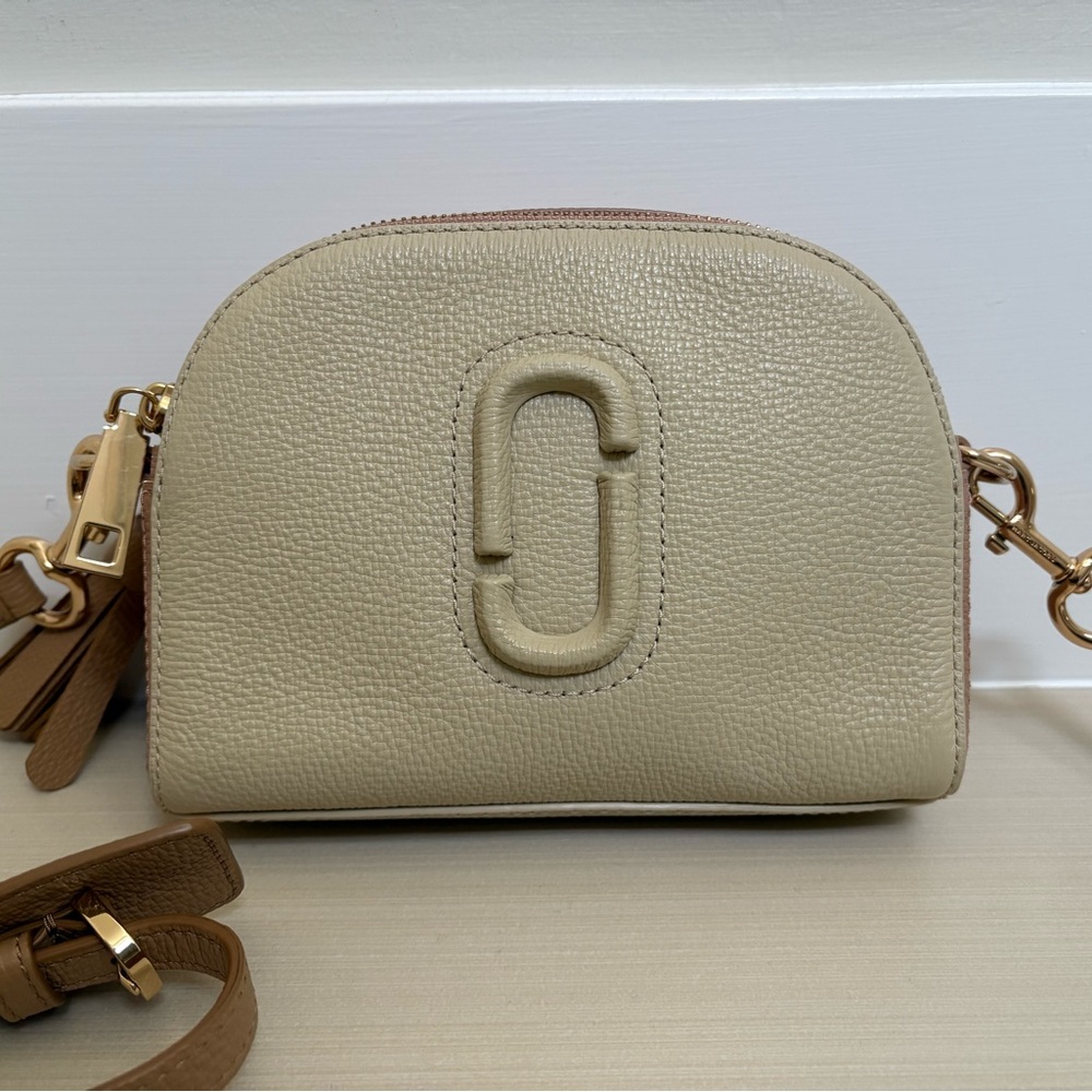 Elegant Cream and Pink Women's Marc Jacobs Crossbody Bag